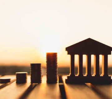 Bancos podem tomar imóveis de devedores sem decisão judicial.